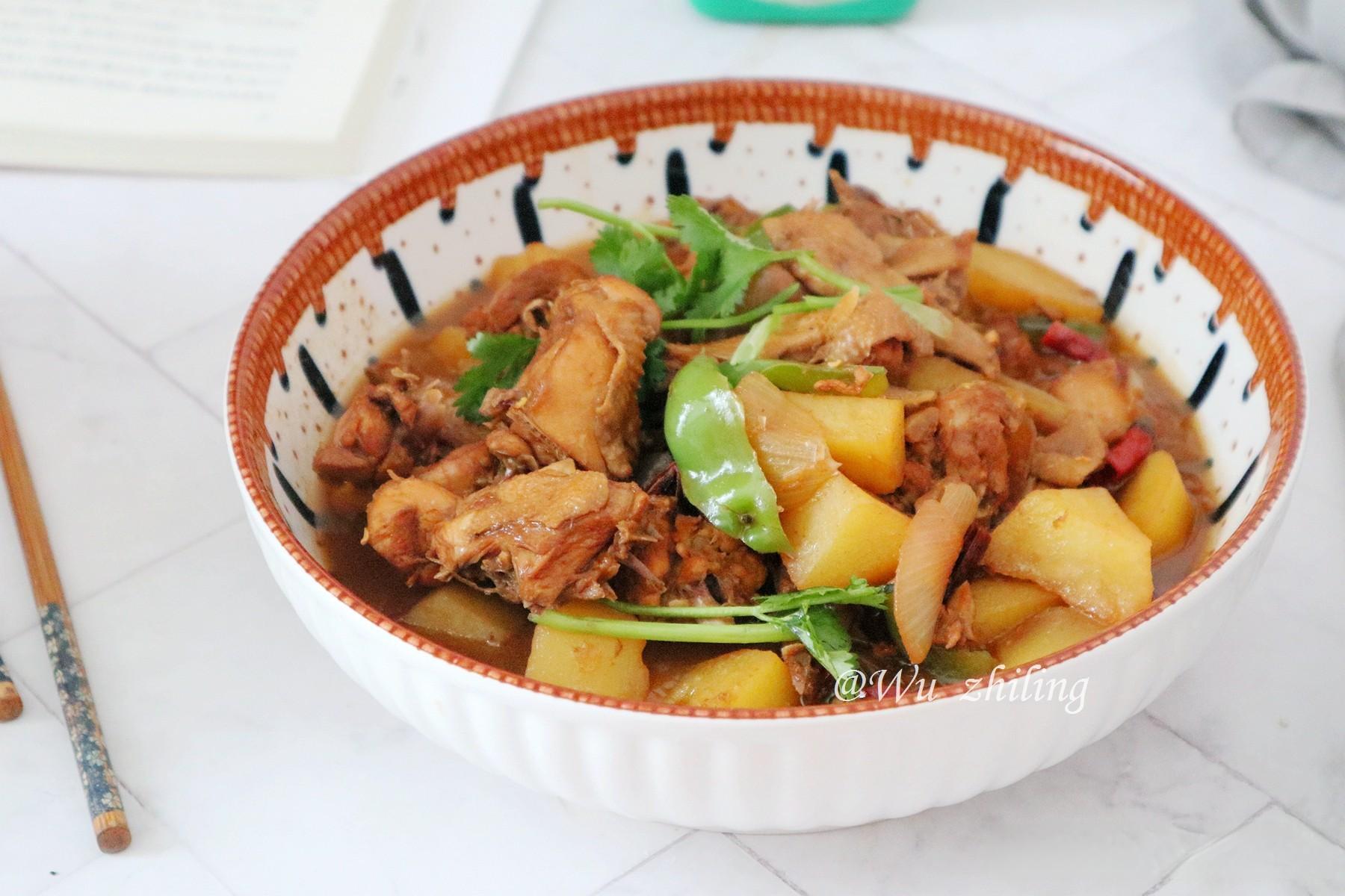 大盘鸡，在家自己做，孩子说比饭店的好吃，真下饭​