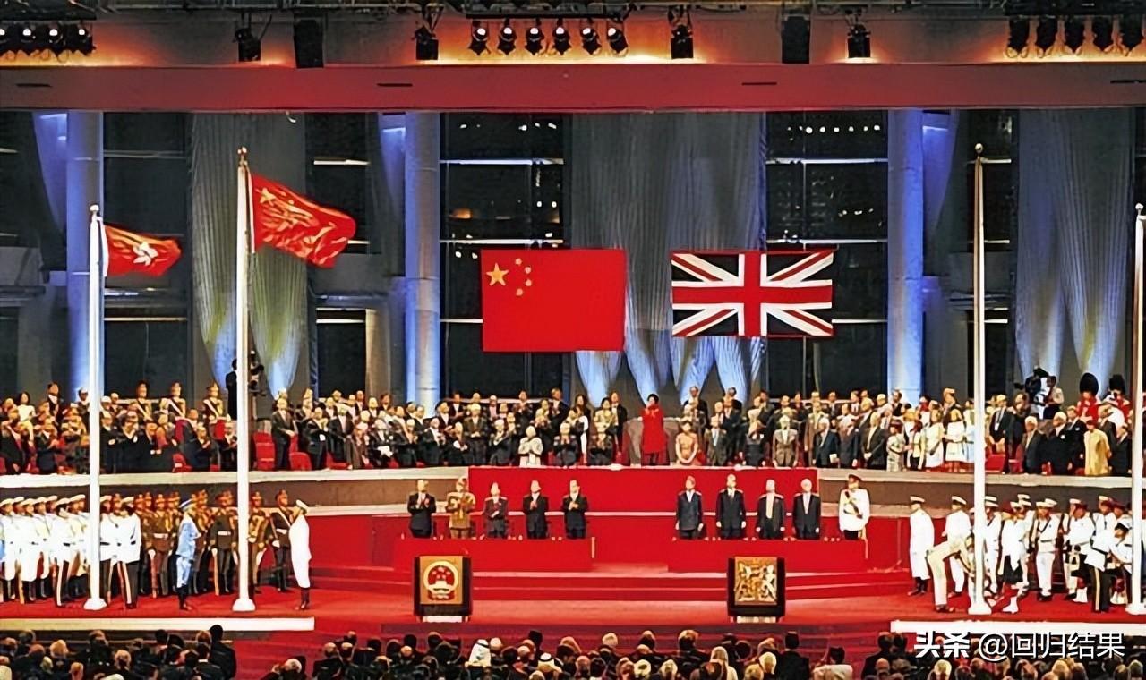 香港议员毛孟静，嫁英国人拒唱国歌，受贿坑港民10余年，下场如何