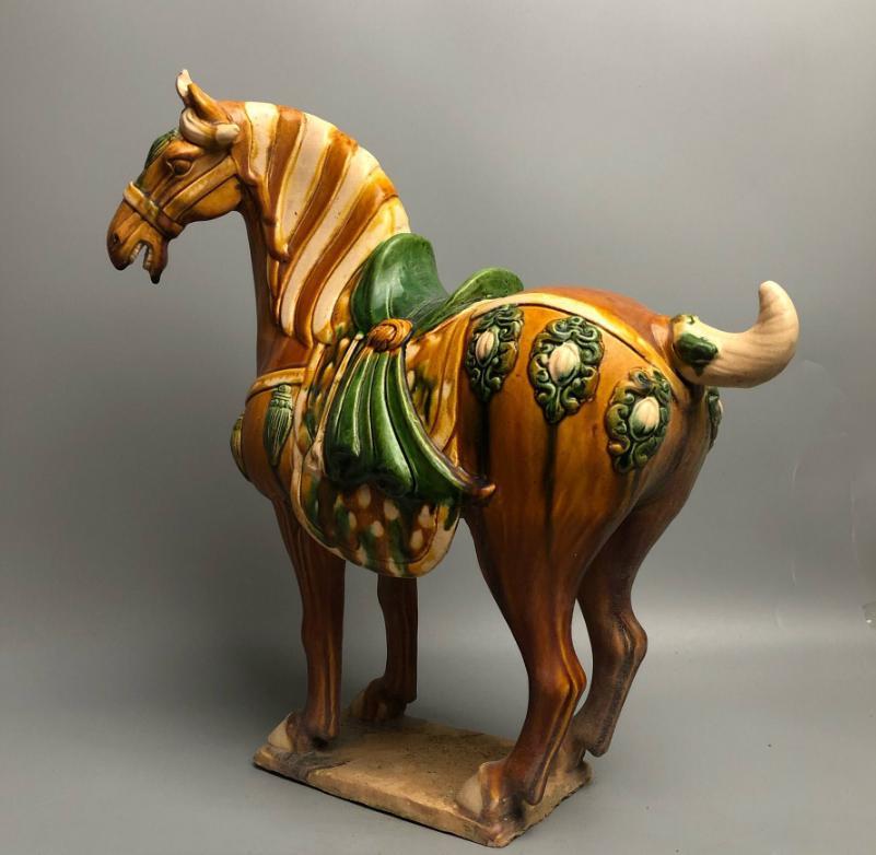 历史瑰宝唐三彩，唐朝文化的镜子，折射出唐朝的兴衰成败