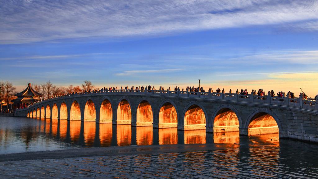 颐和园金光穿洞太美了，乾隆修建的这座桥为什么非要十七孔呢？