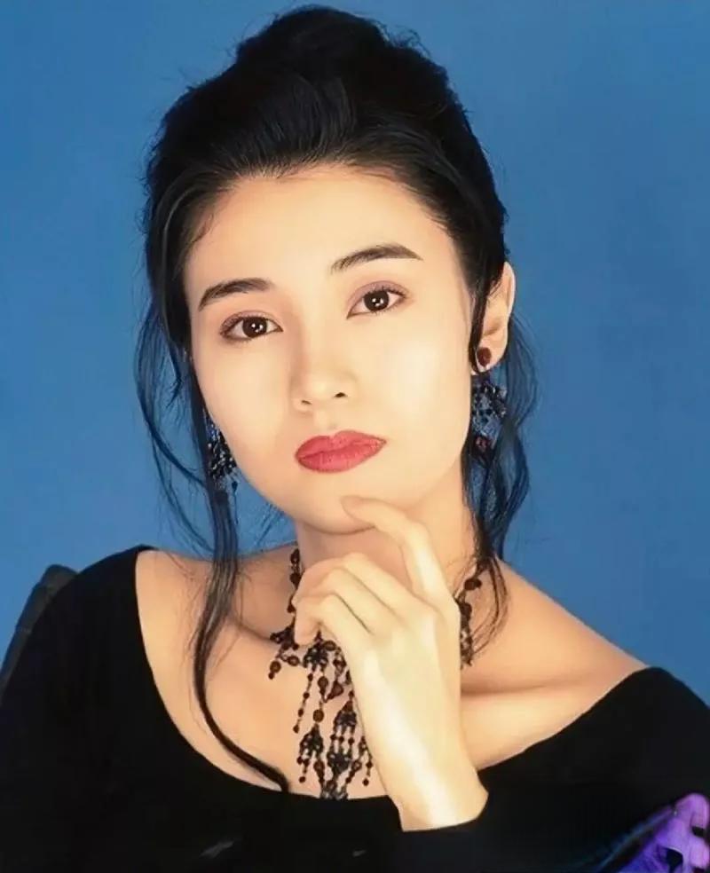 李嘉欣 