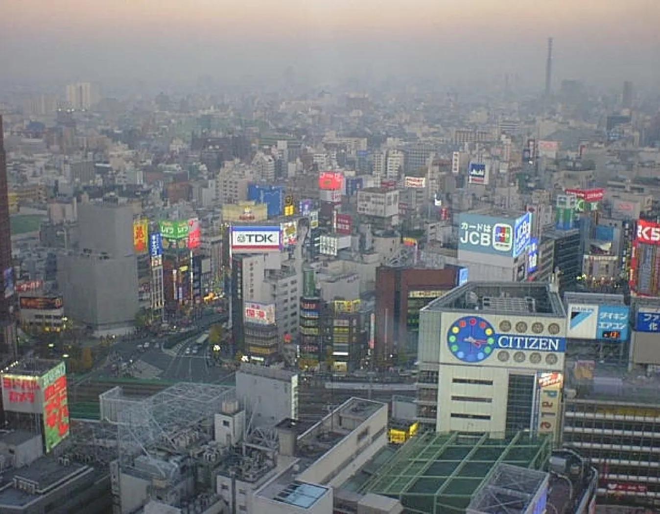 地产、经济泡沫破裂后：日本“失落的几十年”会是中国的未来吗