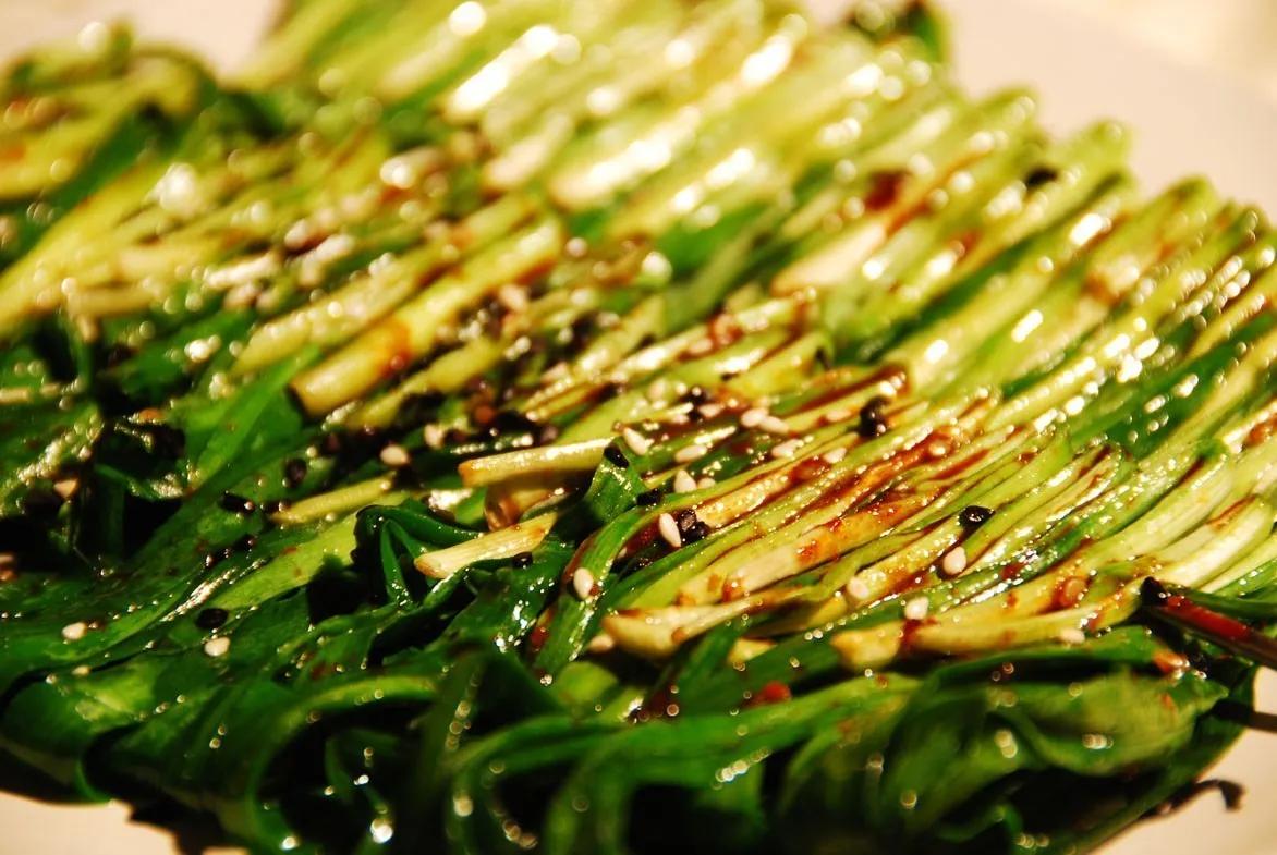 韭菜炒鸡蛋谁都吃过，但用韭菜做的这3道美食，您不一定吃过