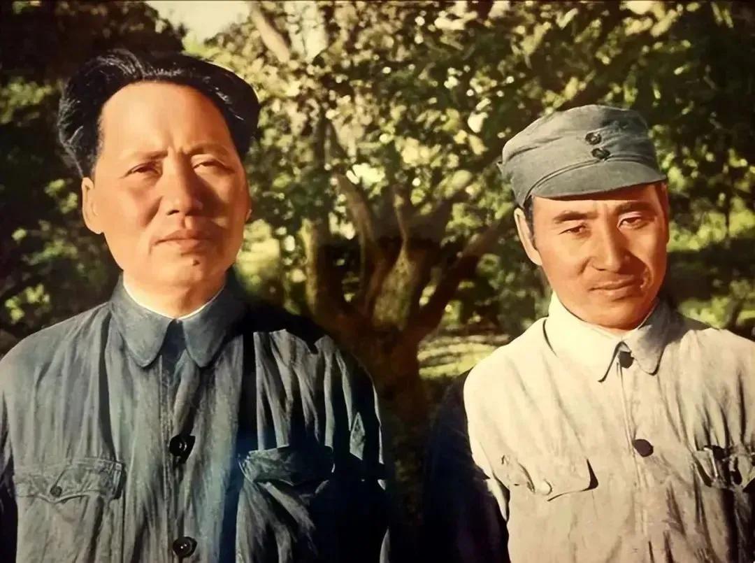 使用済み中国　毛主席と林彪 250px-